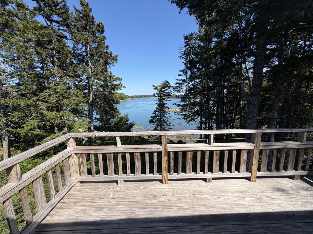 15 Picnic Point