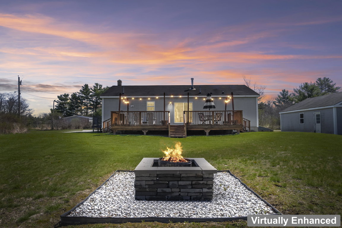 13 Liberty Drive West Gardiner