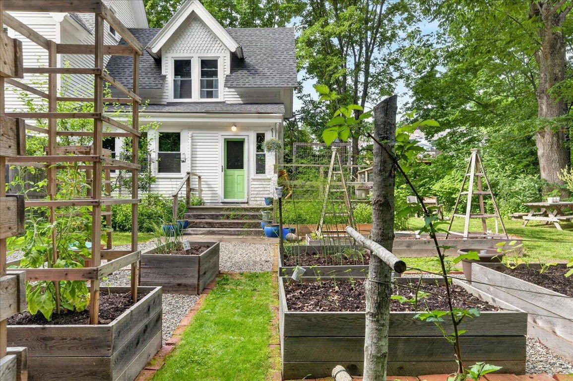 57 Ellsworth Rd. Blue Hill