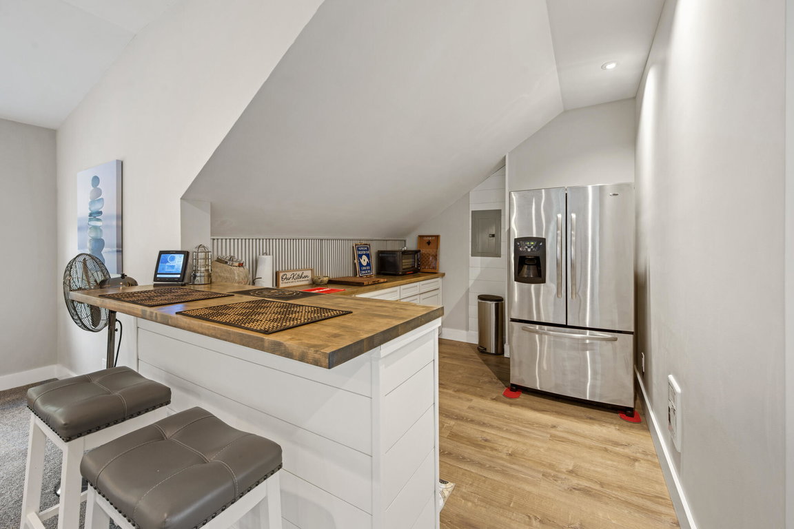 Great Room Kitchenette