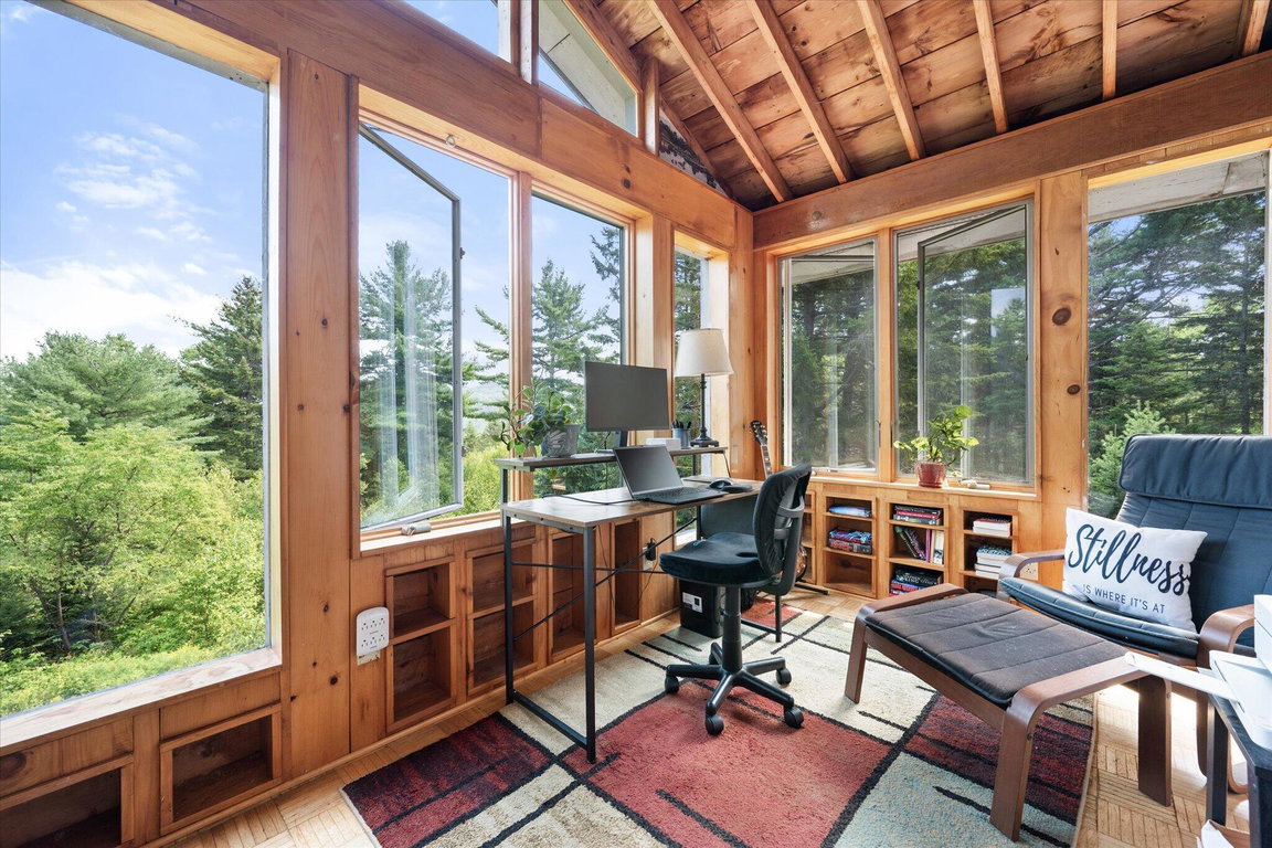 35-Sitting Room