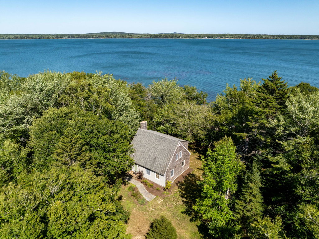 565 Paul Bunyan Road Gouldsboro