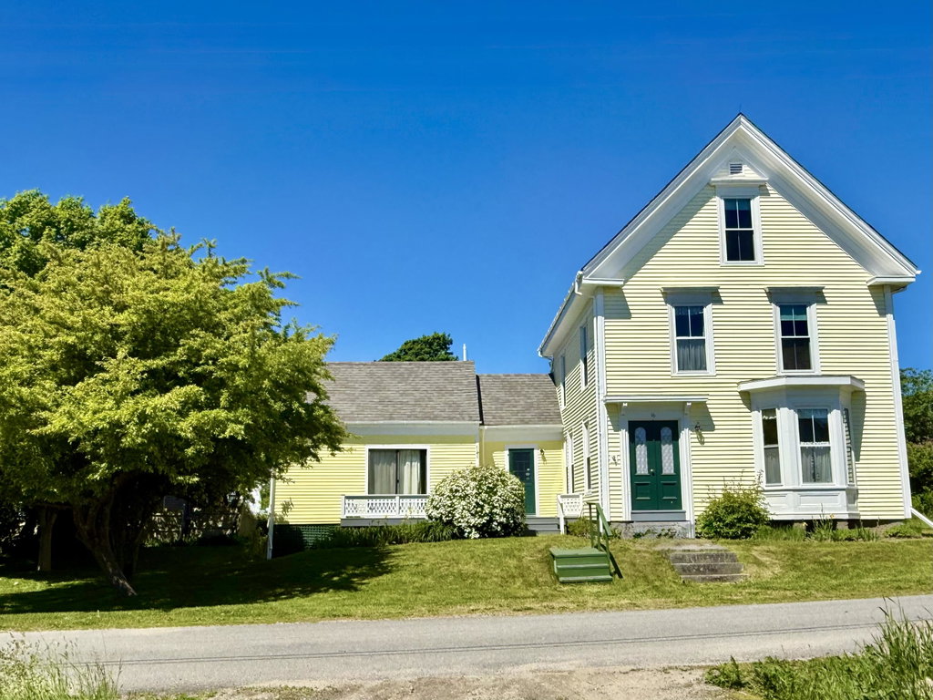 16 Brighton Avenue Vinalhaven