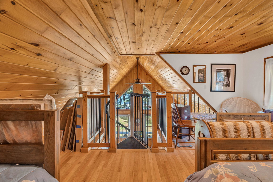 35-web-or-mls-142-e-point-rd