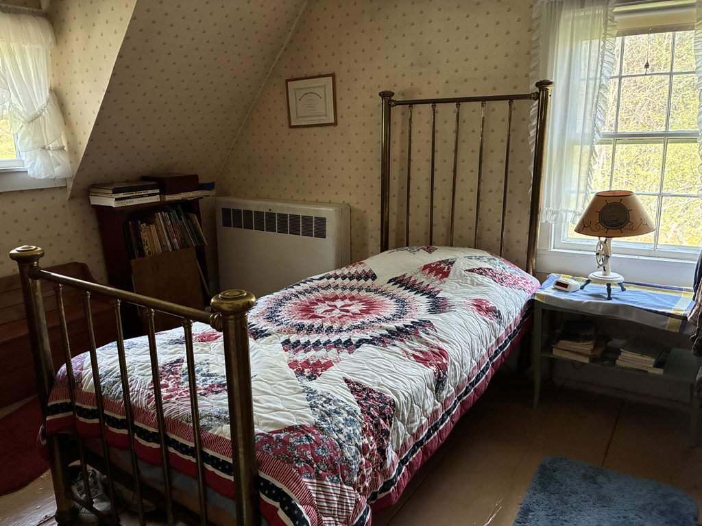 Twin bedroom.