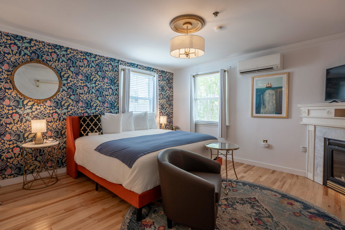 07_092-QAR Photos-92
