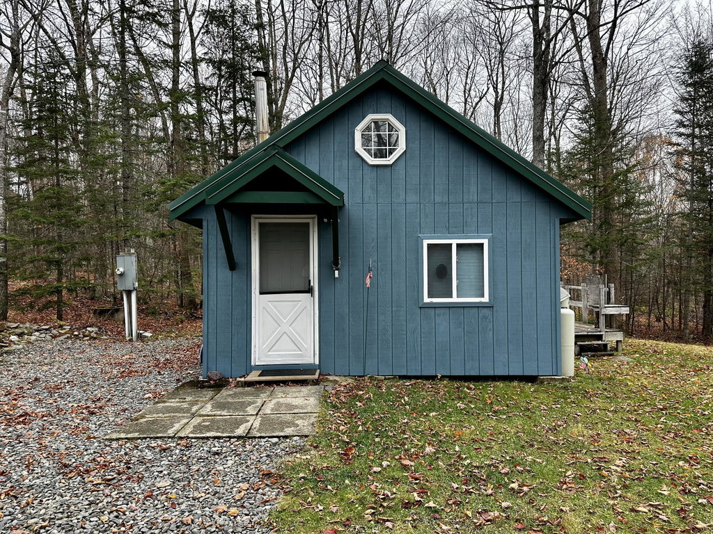 78 Oak Ridge Road Shirley