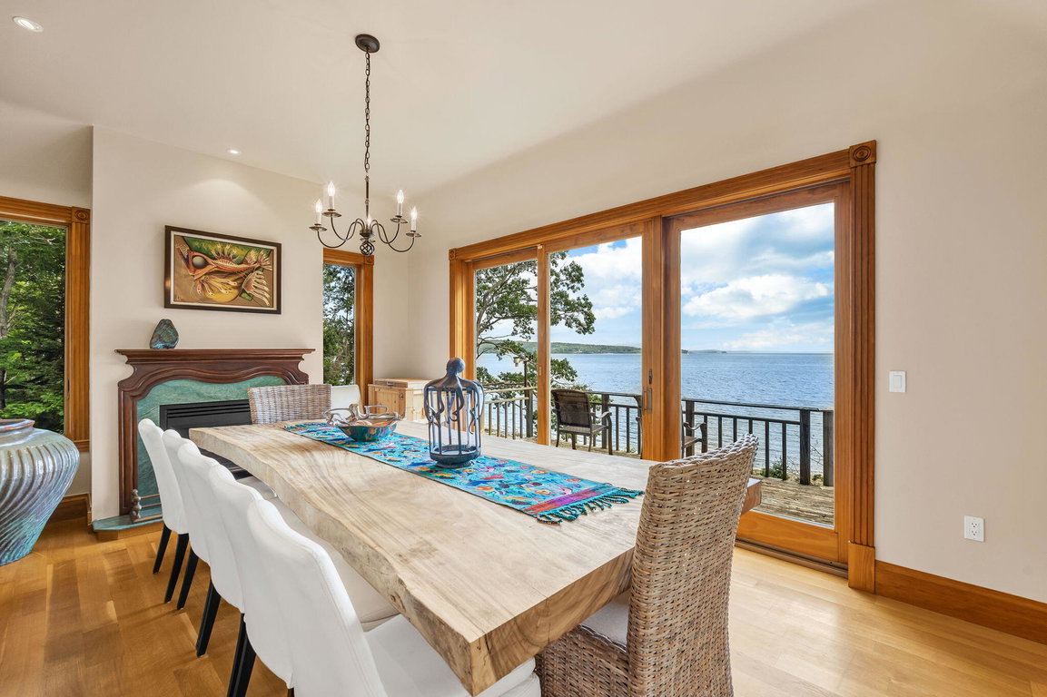 45-web-or-mls-1197-bay-rd