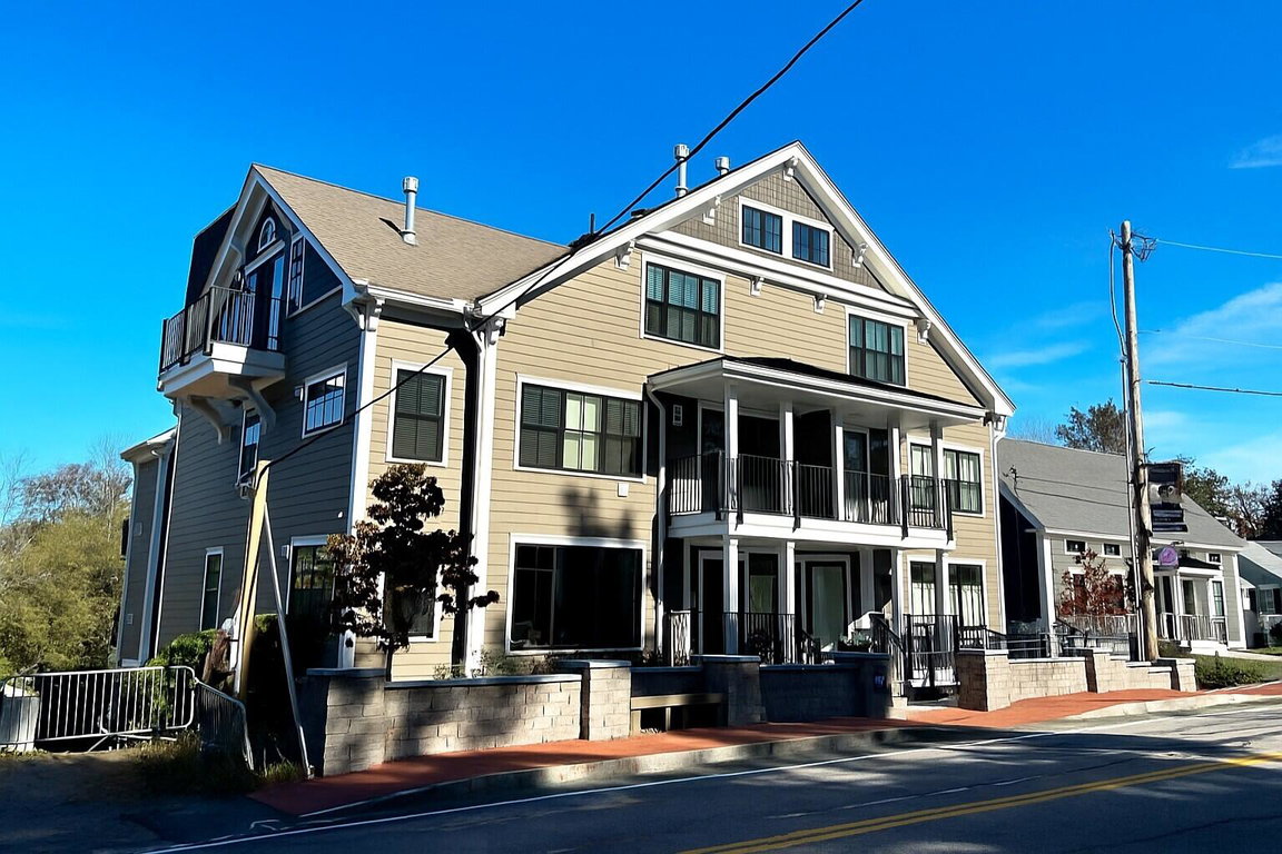 298 York Street York