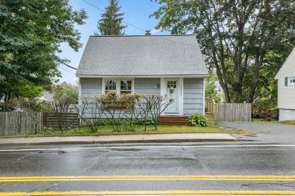 1232 Broadway  South Portland