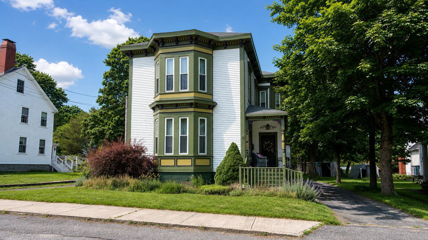 17 Key Street Eastport