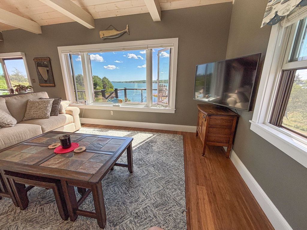 Cottage Living Room (2)