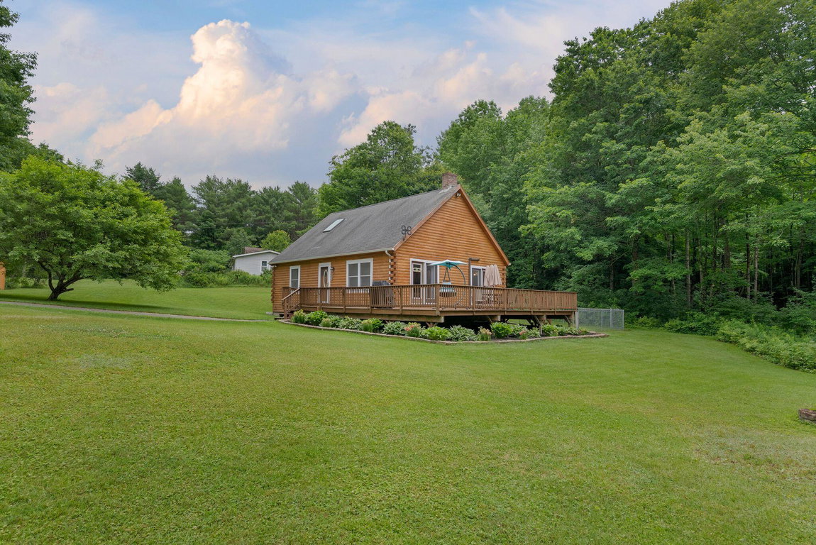 63 Upper Narrows Lane Winthrop