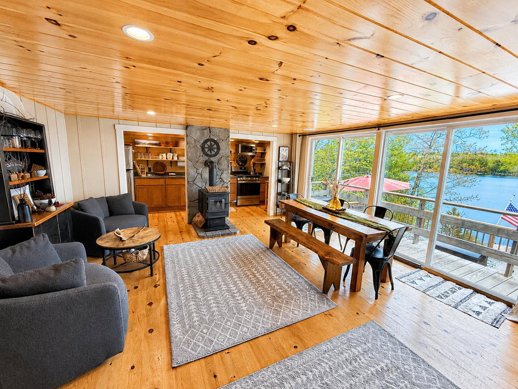 Flex Space and Dining Area