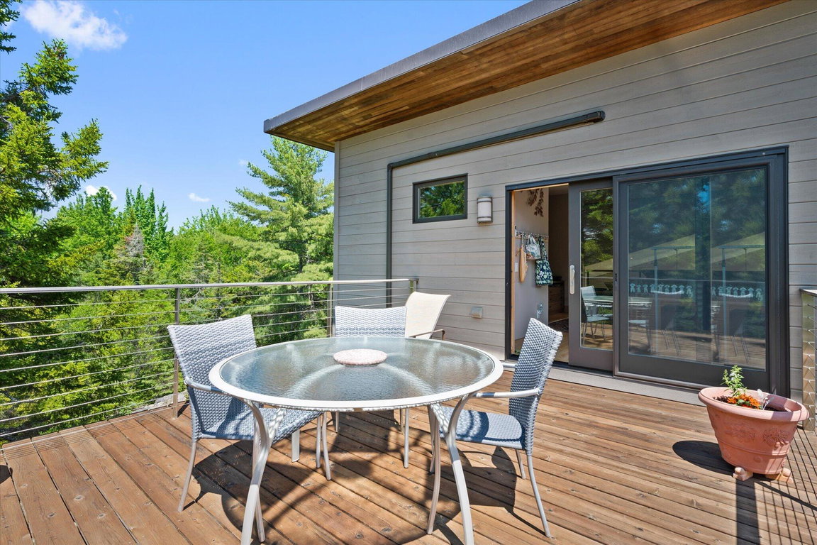 2nd floor Sun Deck