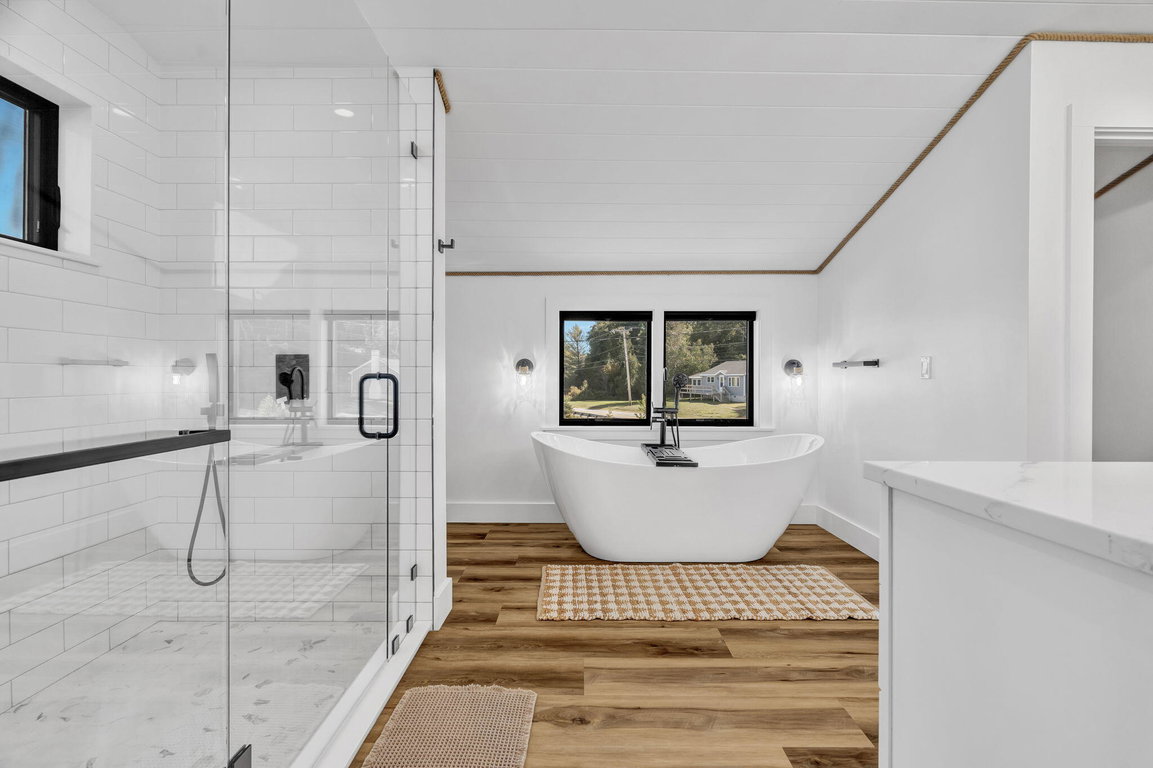 63-web-or-mls-178-main-st