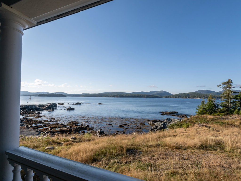 8-Porch View -0577