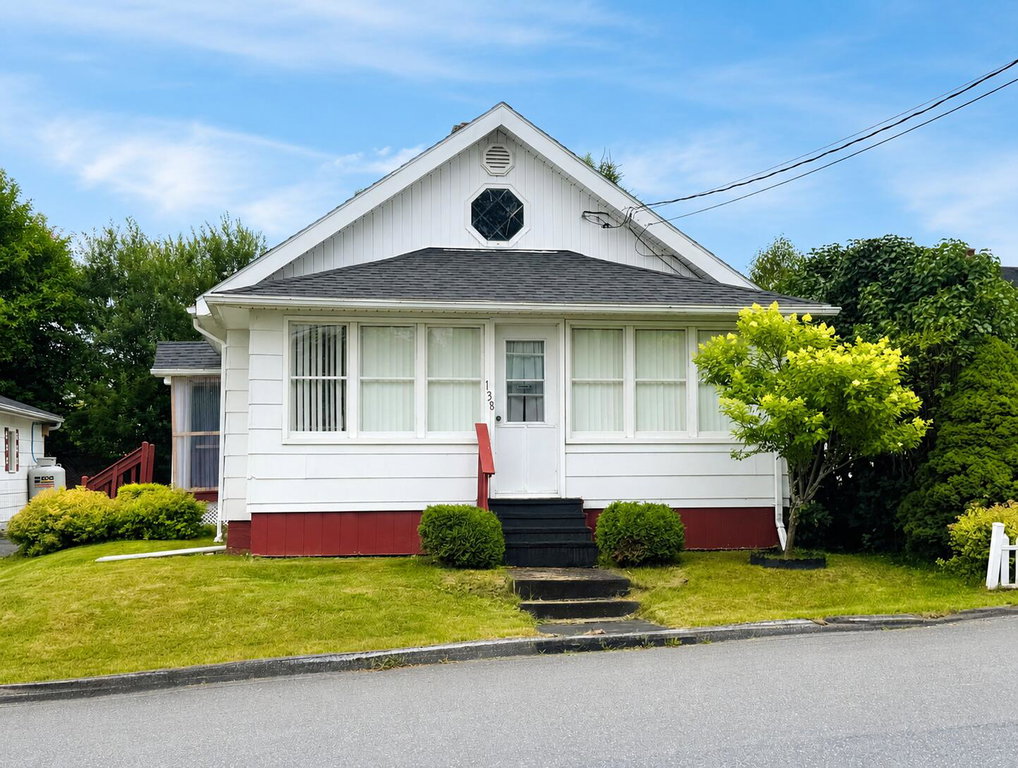 138 13th Avenue Madawaska