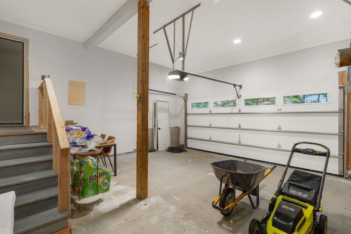 garage off hallway