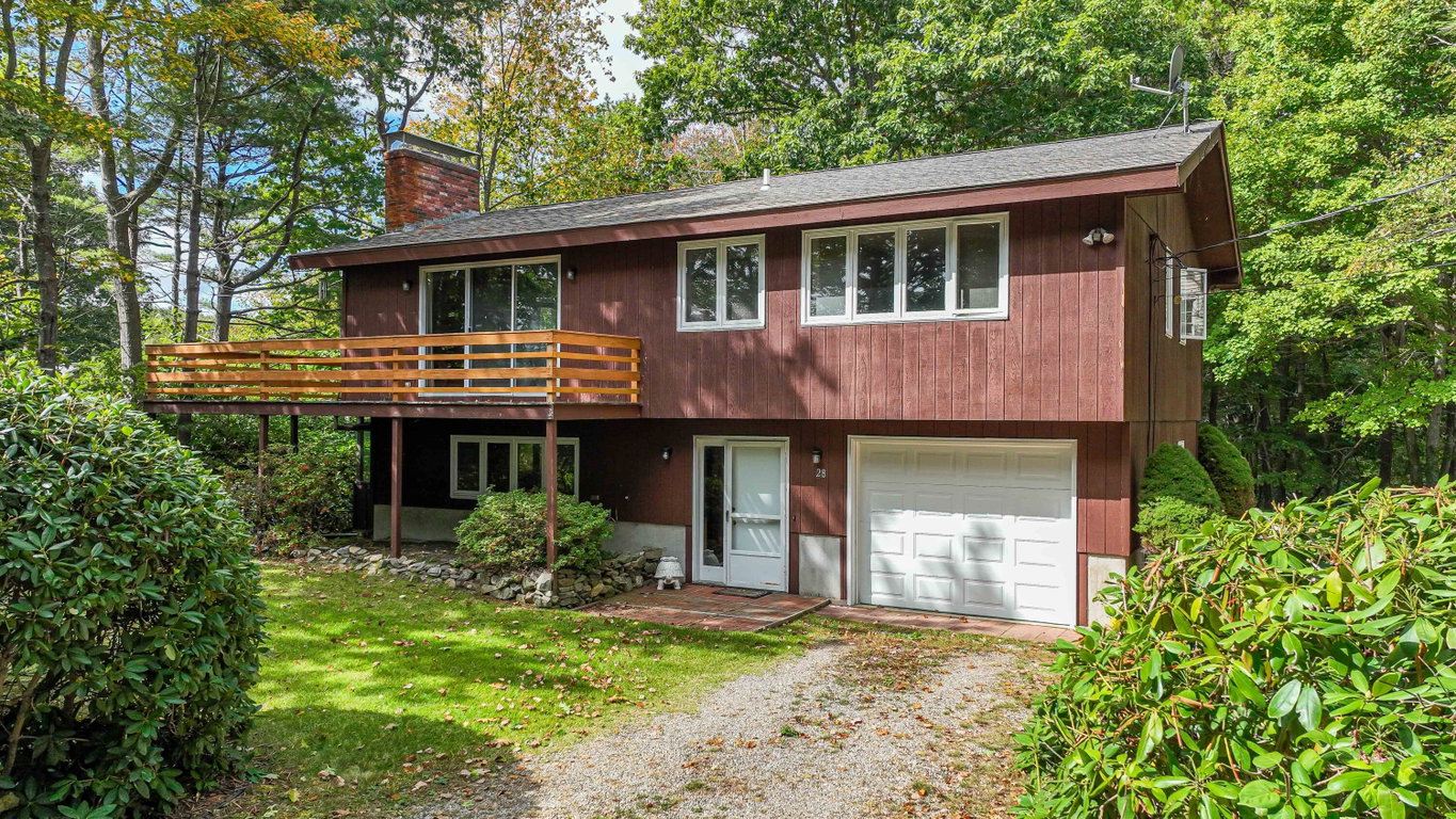 28 Ossipee Road York