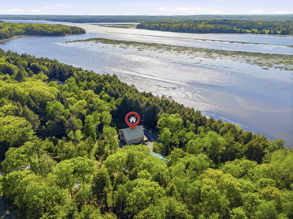 787 River Road Dresden