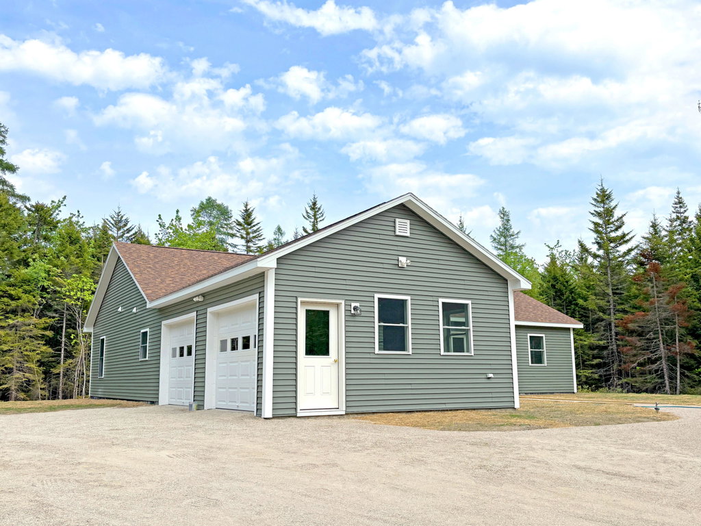 Exterior (11)