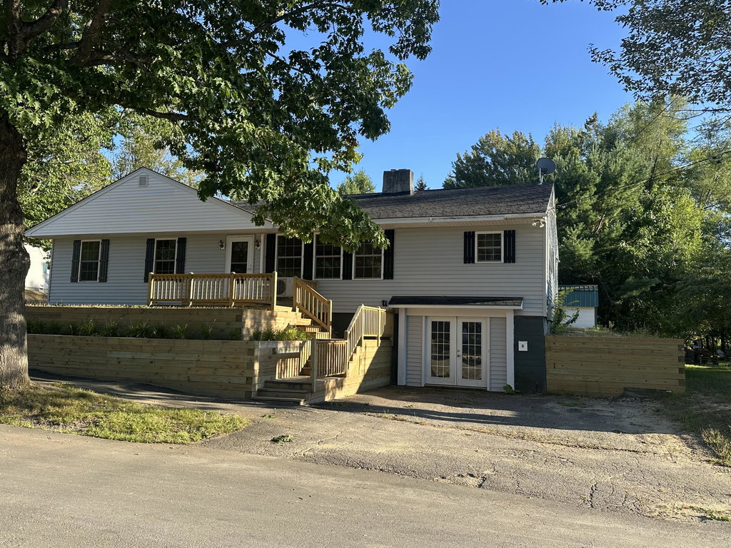 6 Colony Place Millinocket