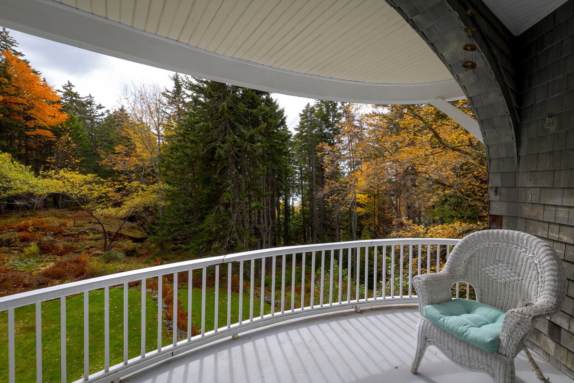 30 Upper Porch View95-3 Asticou Trail-DT