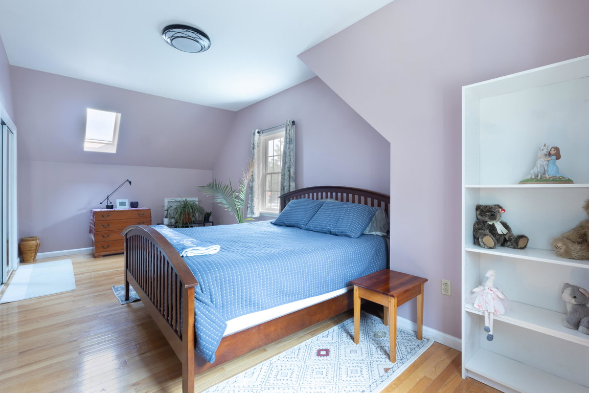 upstairs bedroom 2b