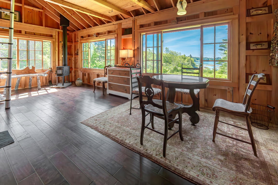 Goose-Creek-Interior-1
