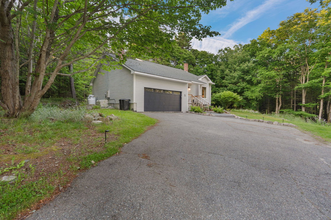 5 Cedar Hill Rd