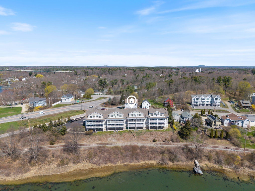 19 Bridge Street Kittery
