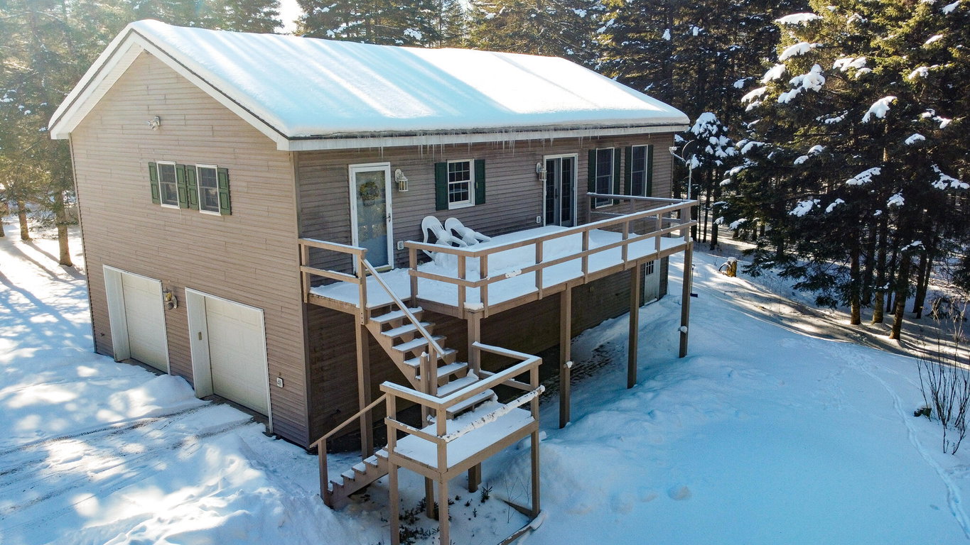 1063 Oxbow Road Oxbow
