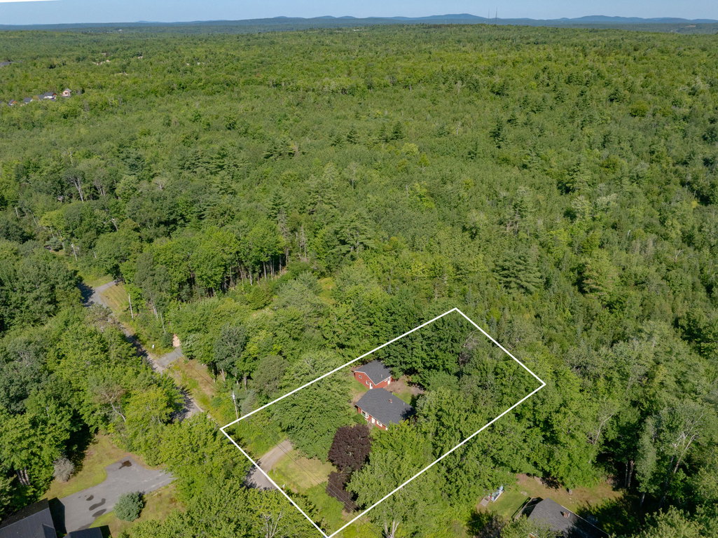 01-47 Birch Lawn Property Lines-DTP