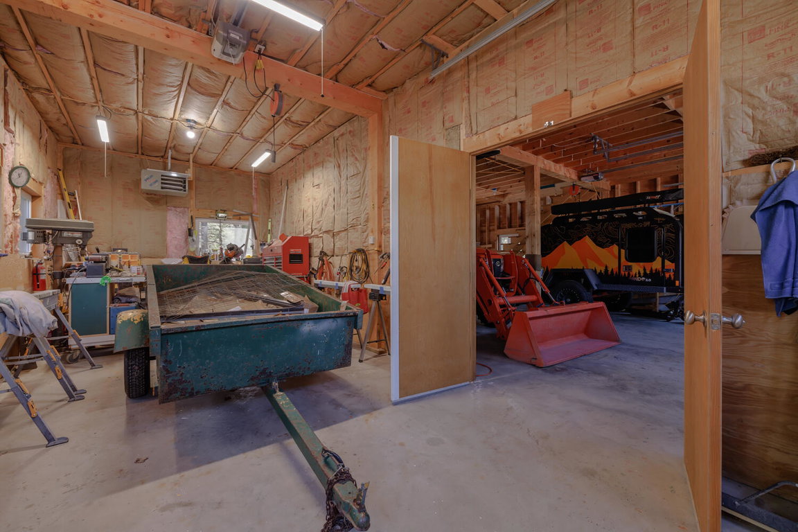 DetachedBarnsWorshop