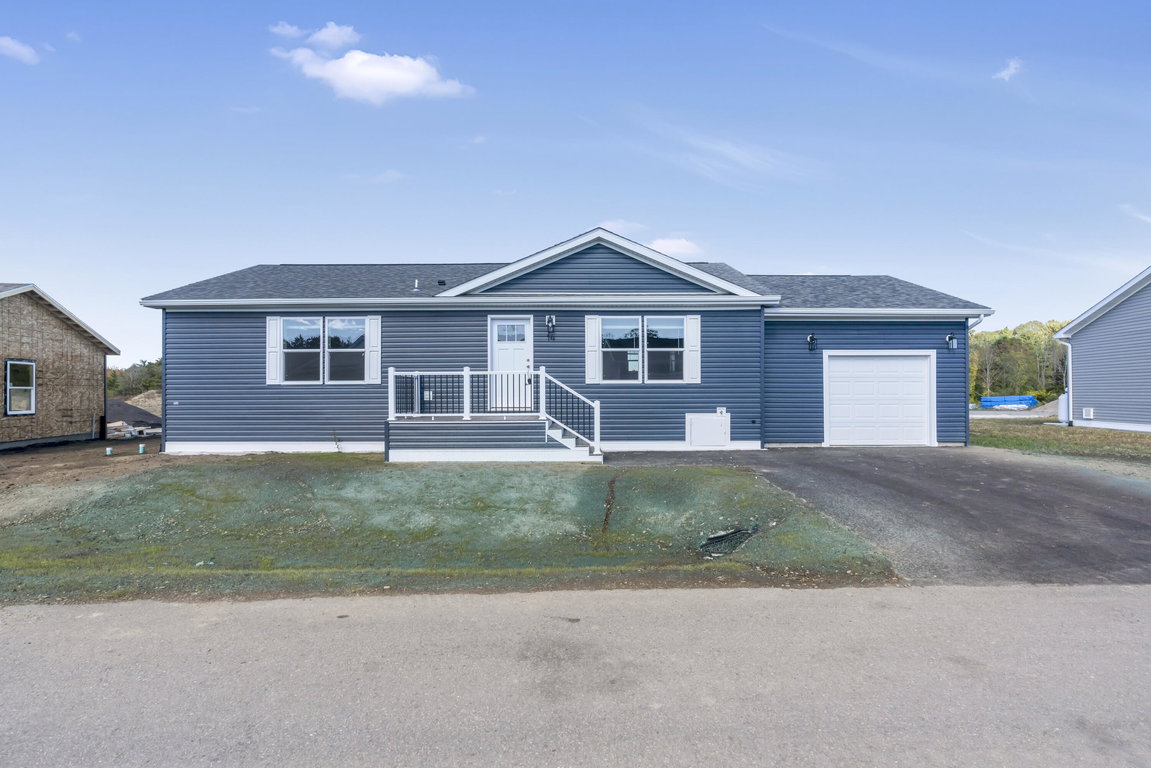 14 Colony Way Kittery