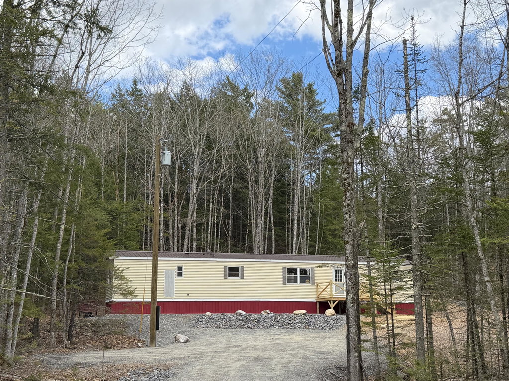 896 Middle Road Dresden