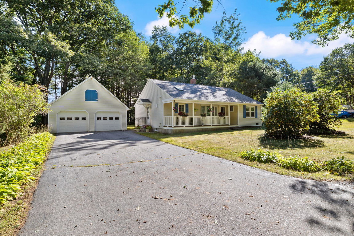 77 Two Rod Road Scarborough