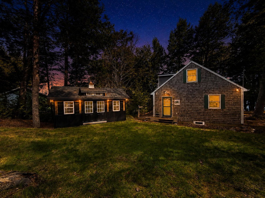 House with bunk house