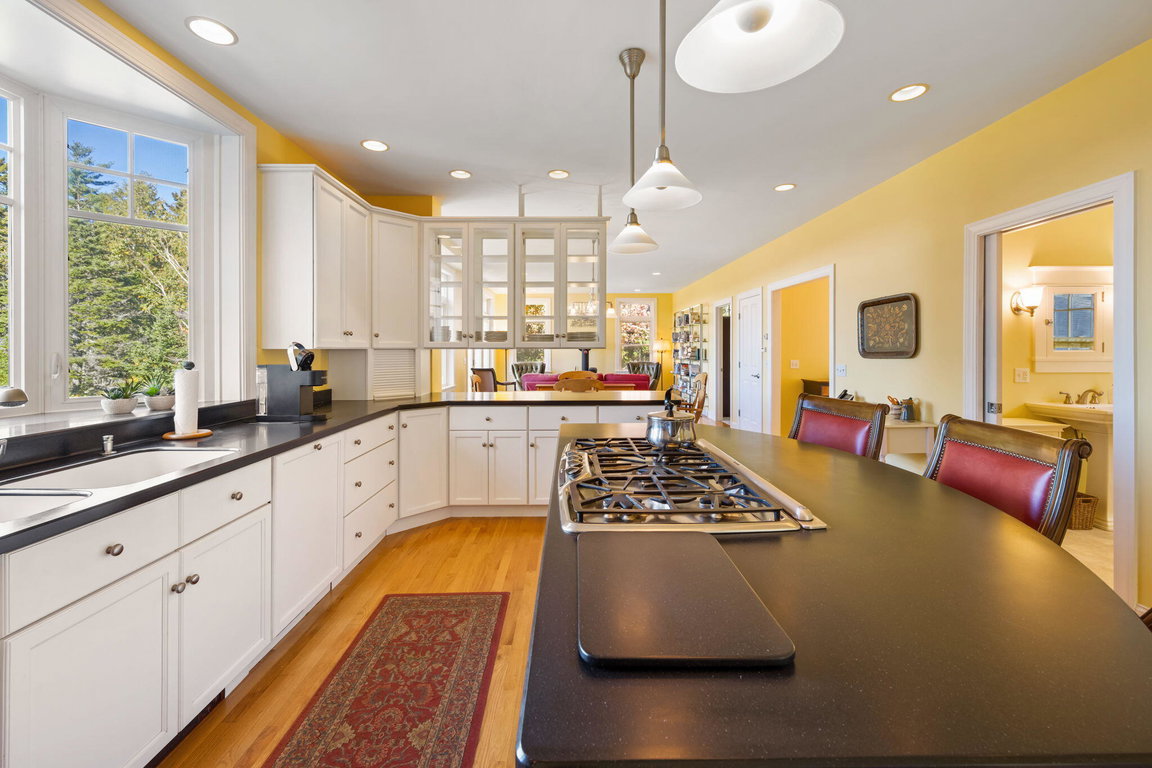 Costume Kitchen