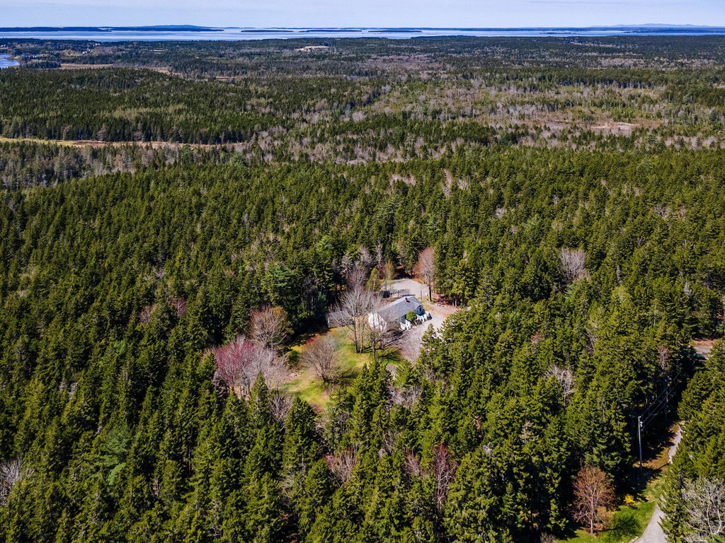 109-Freeman-Ridge-Exterior-10