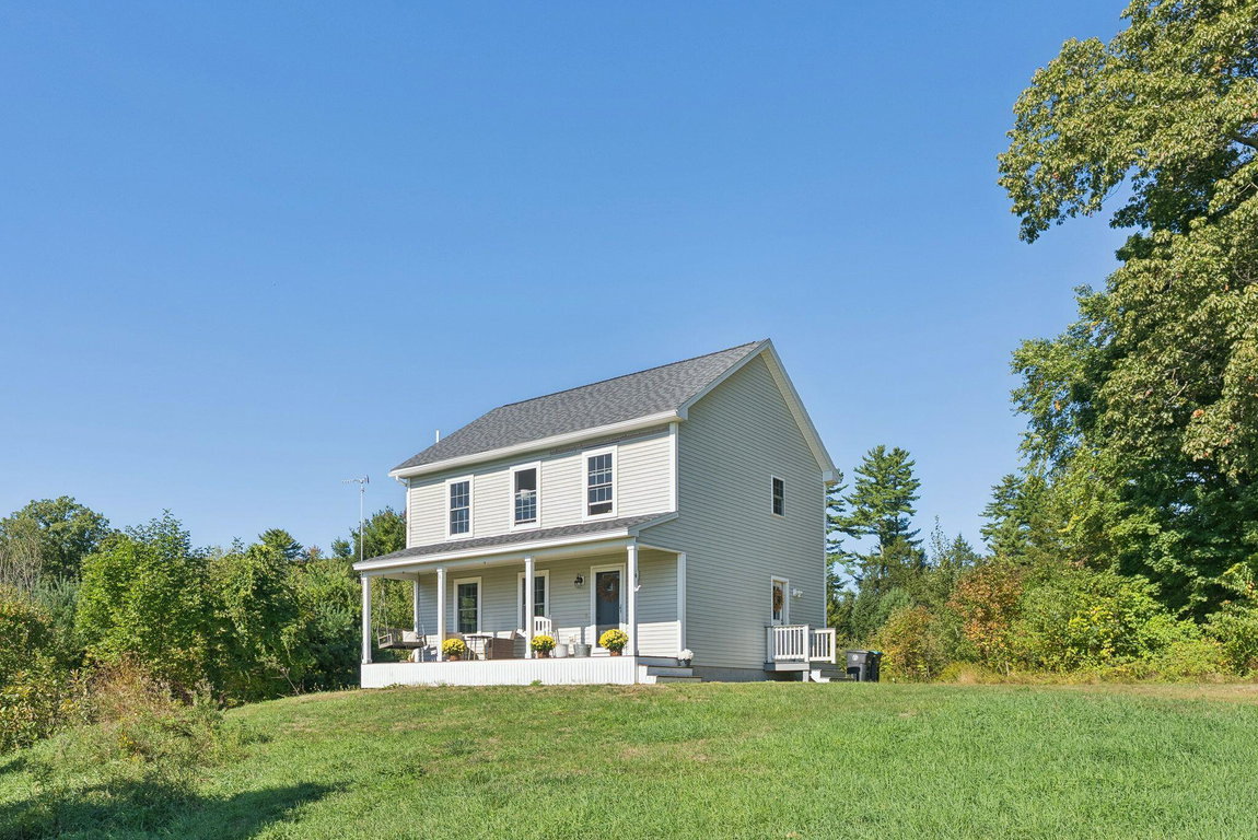 4 Captain Thomas Drive Windham