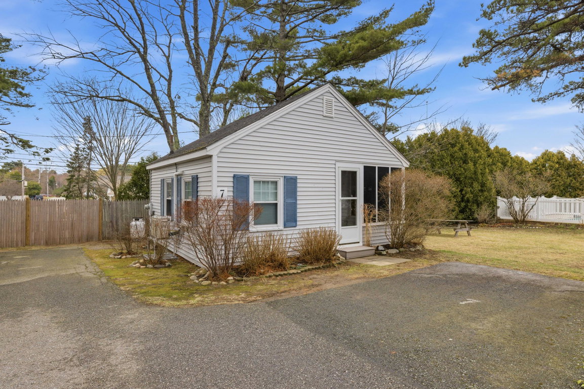 1413 Post Road Wells