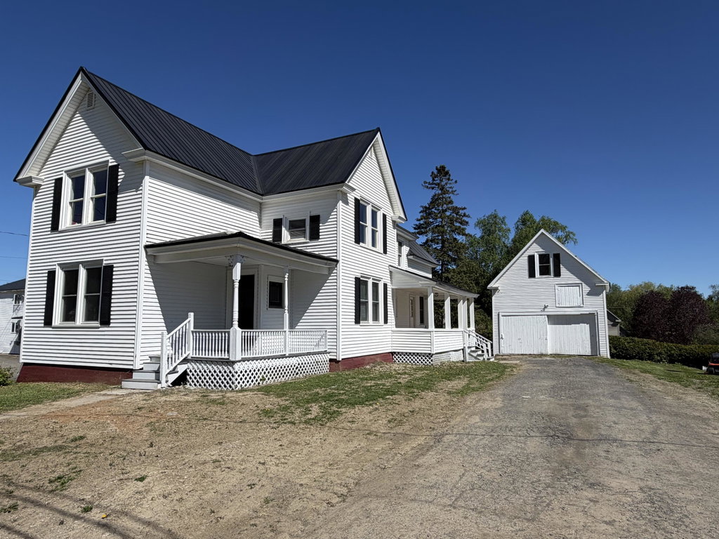 7 Cleveland Street Houlton