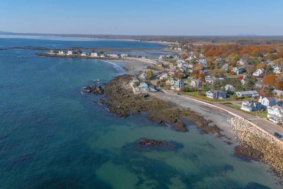 221 Beach Avenue Kennebunk