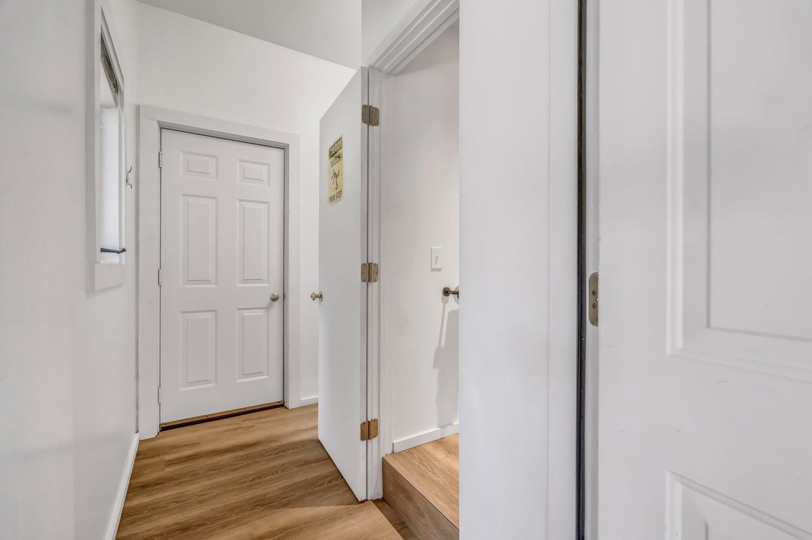62-web-or-mls-195-branchview-dr