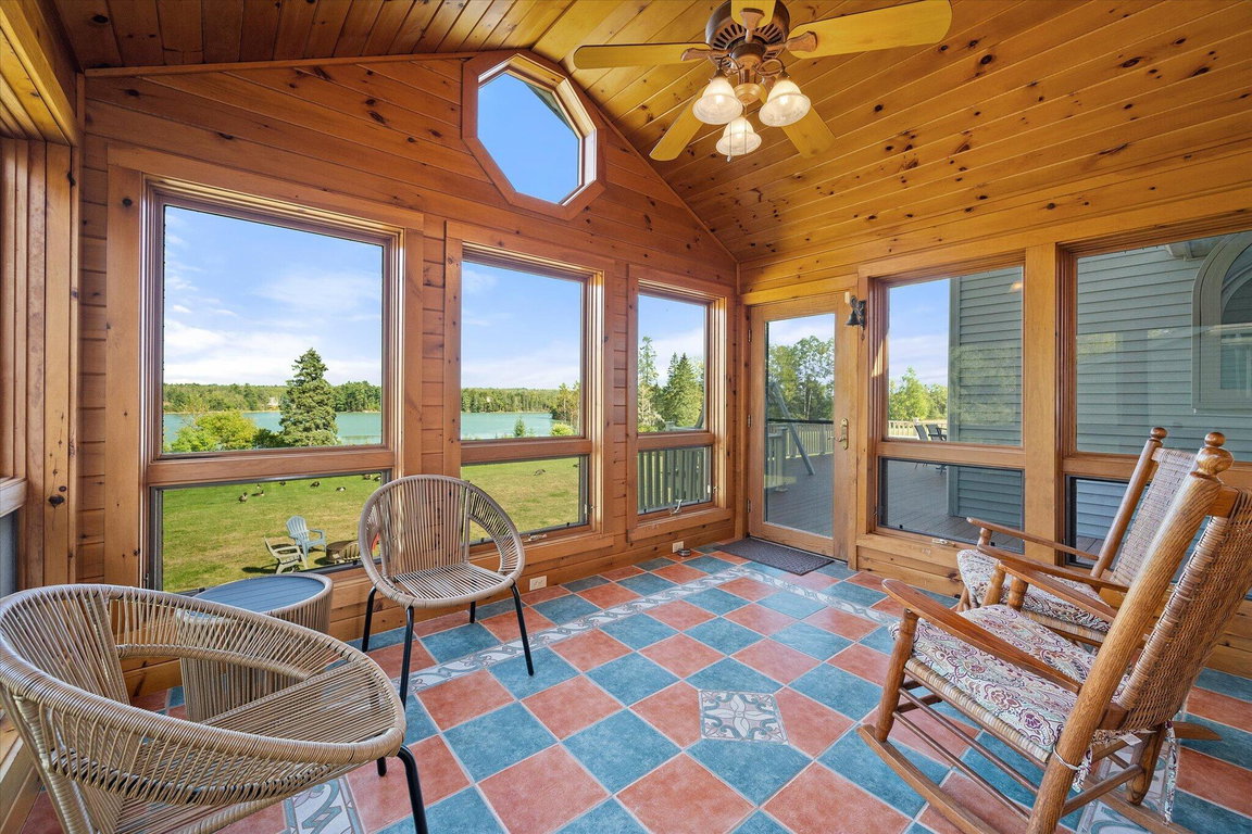046-Sun Room