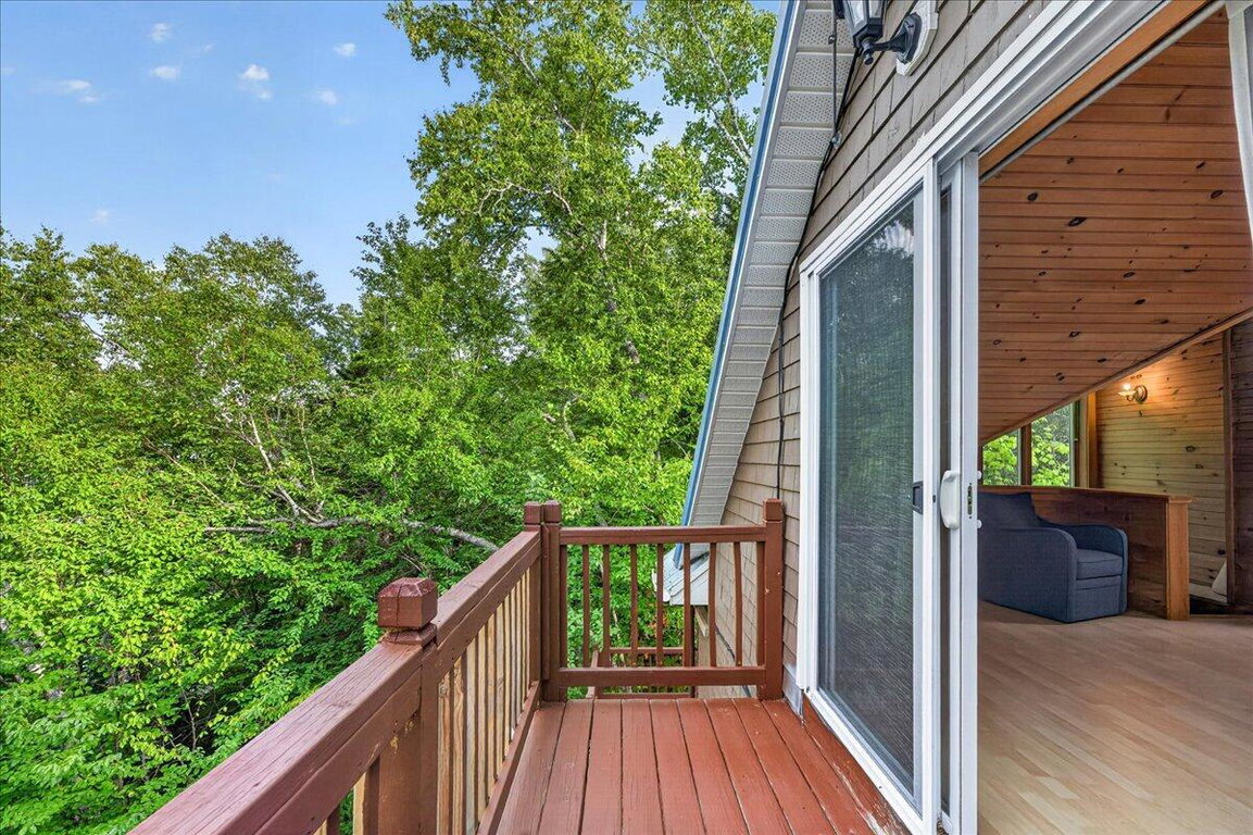 22-705 W Shore Rd (35 of 64)
