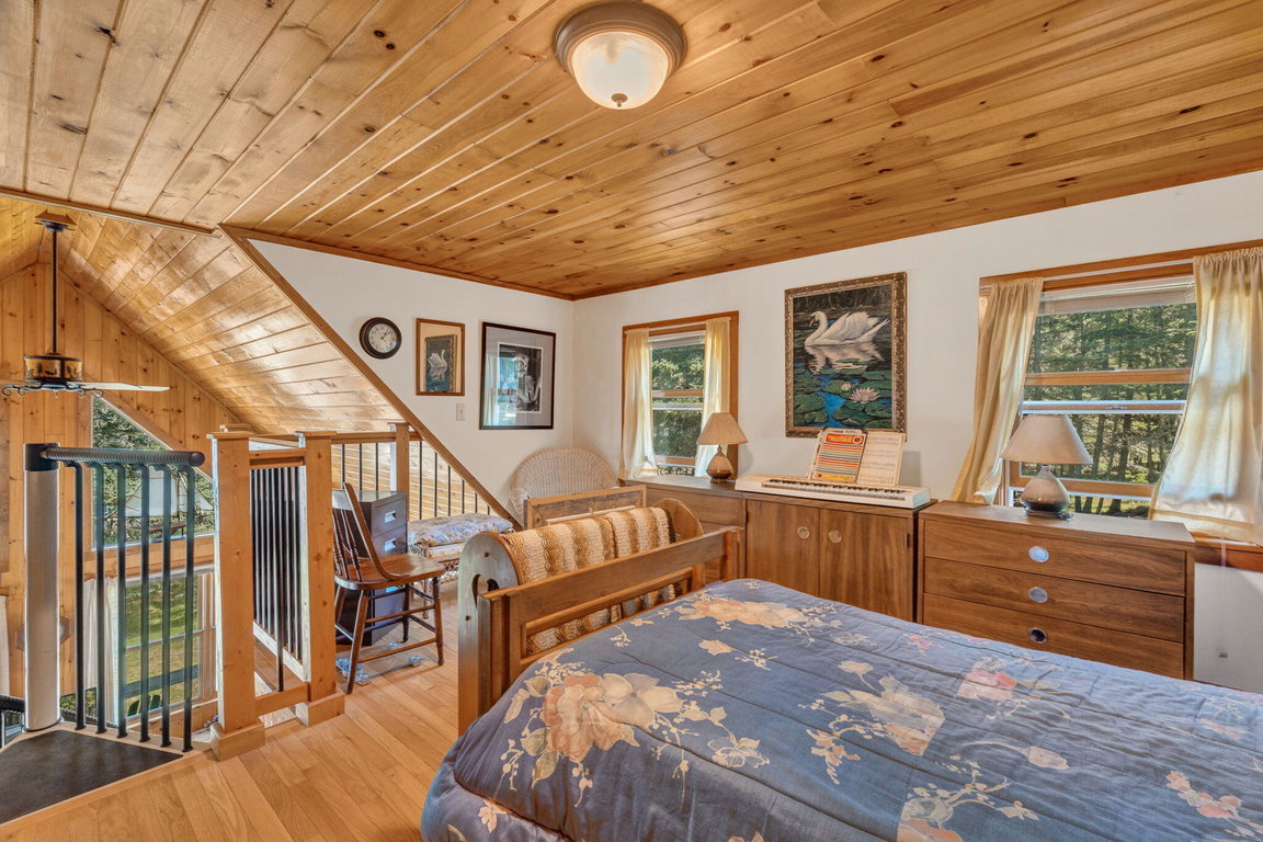 34-web-or-mls-142-e-point-rd