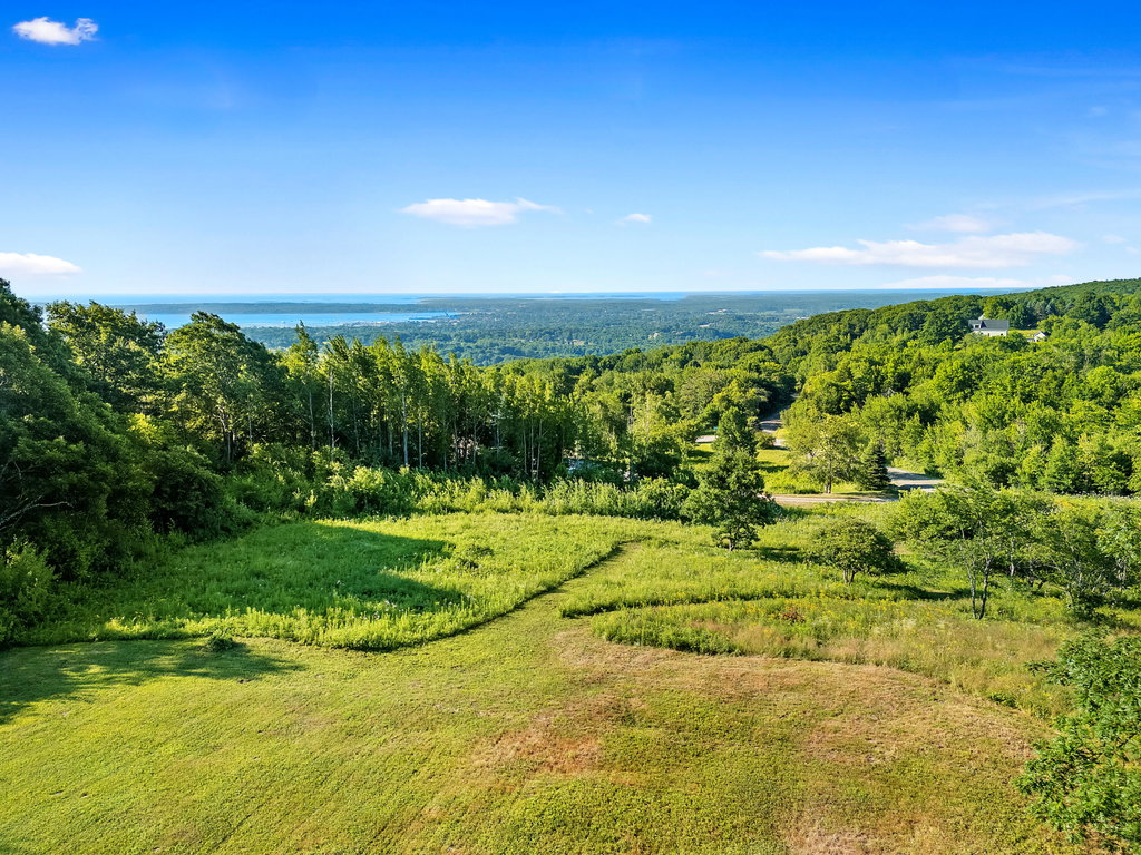 2 Sunrise Summit Rockland